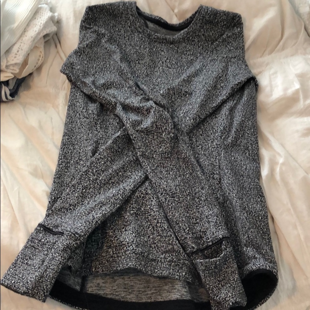 Lululemon running long sleeve